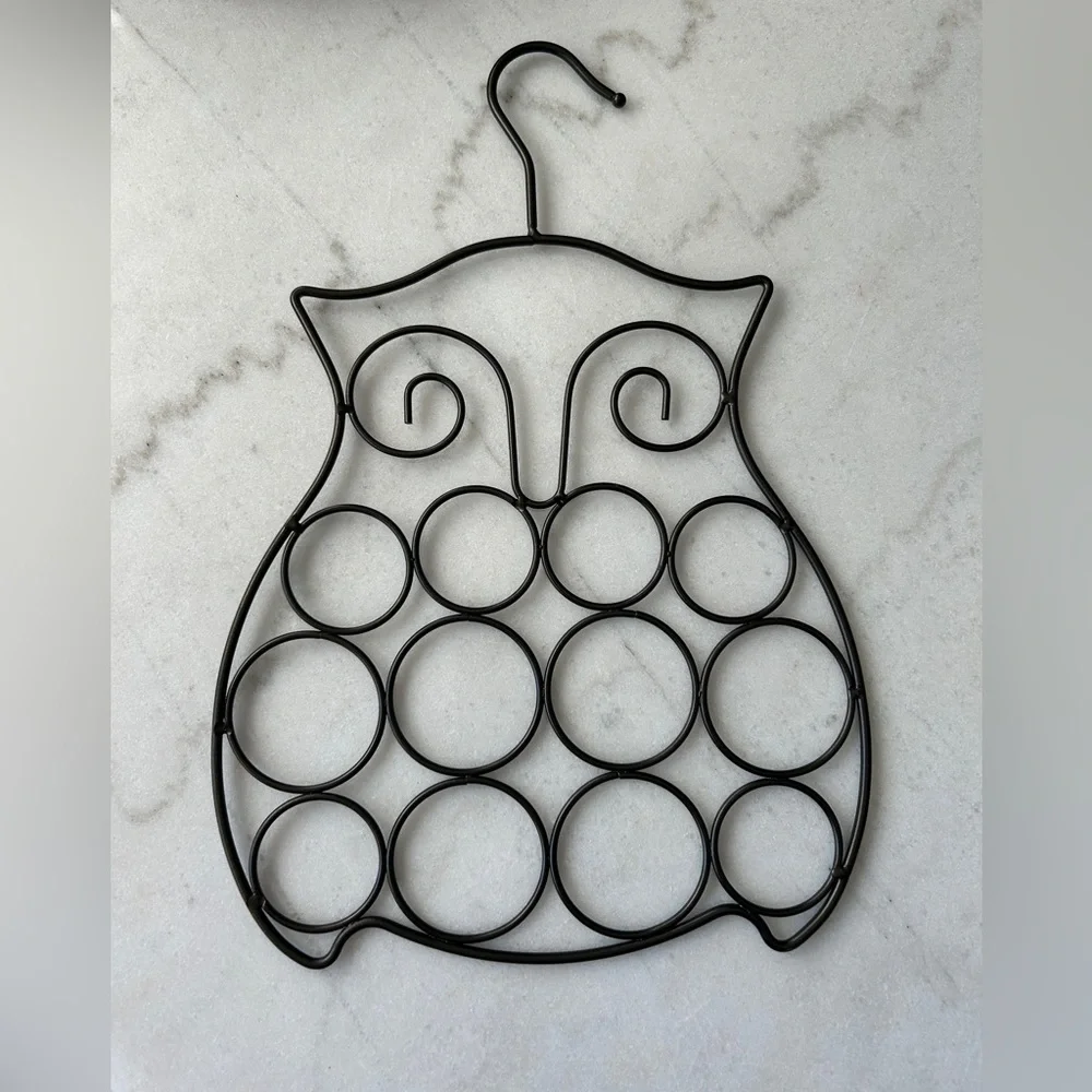 Elegant Black Wire Owl Wall Organizer for scarves and belts